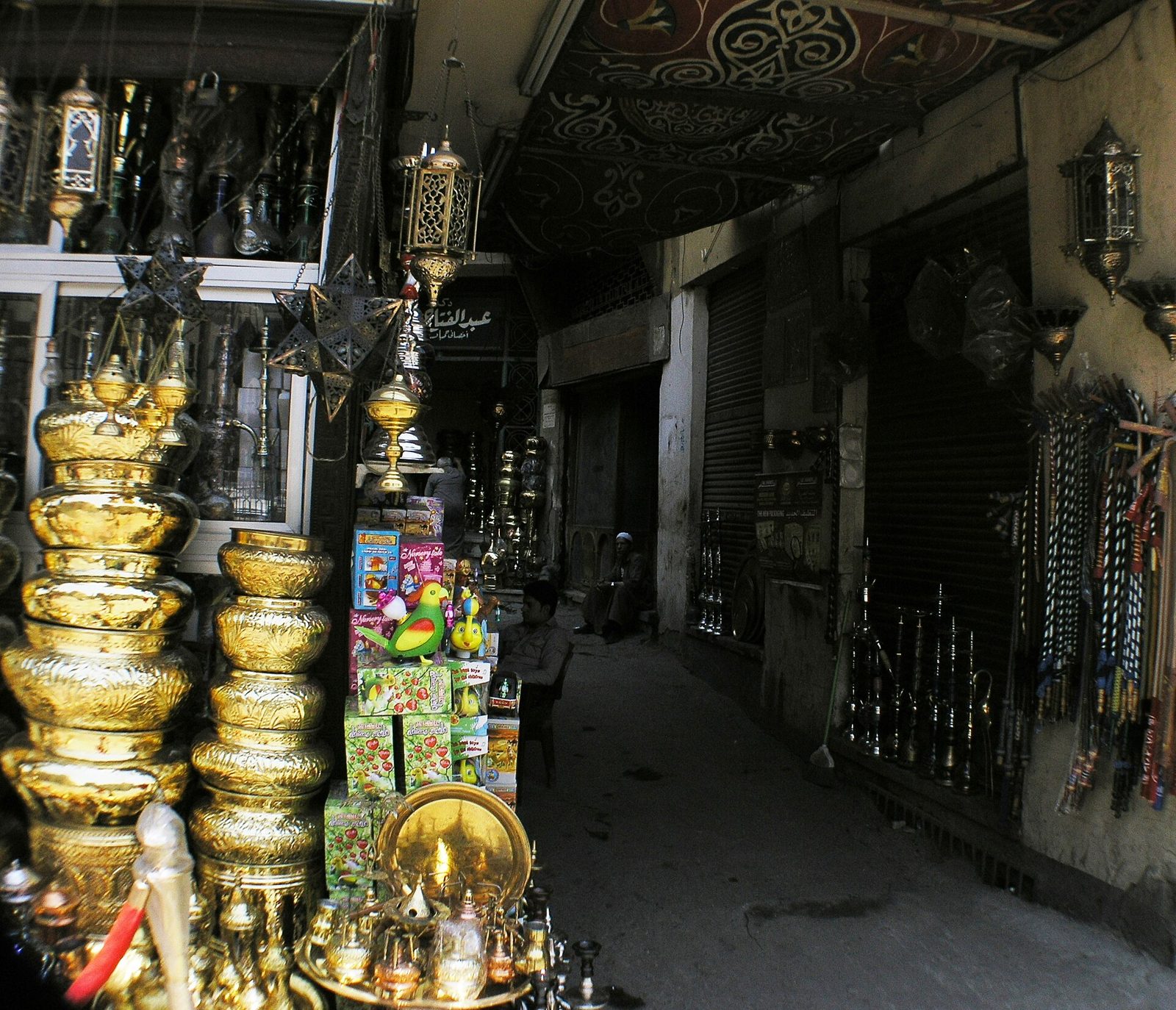 Shopping at Khan El Khalili or near the pyramids
