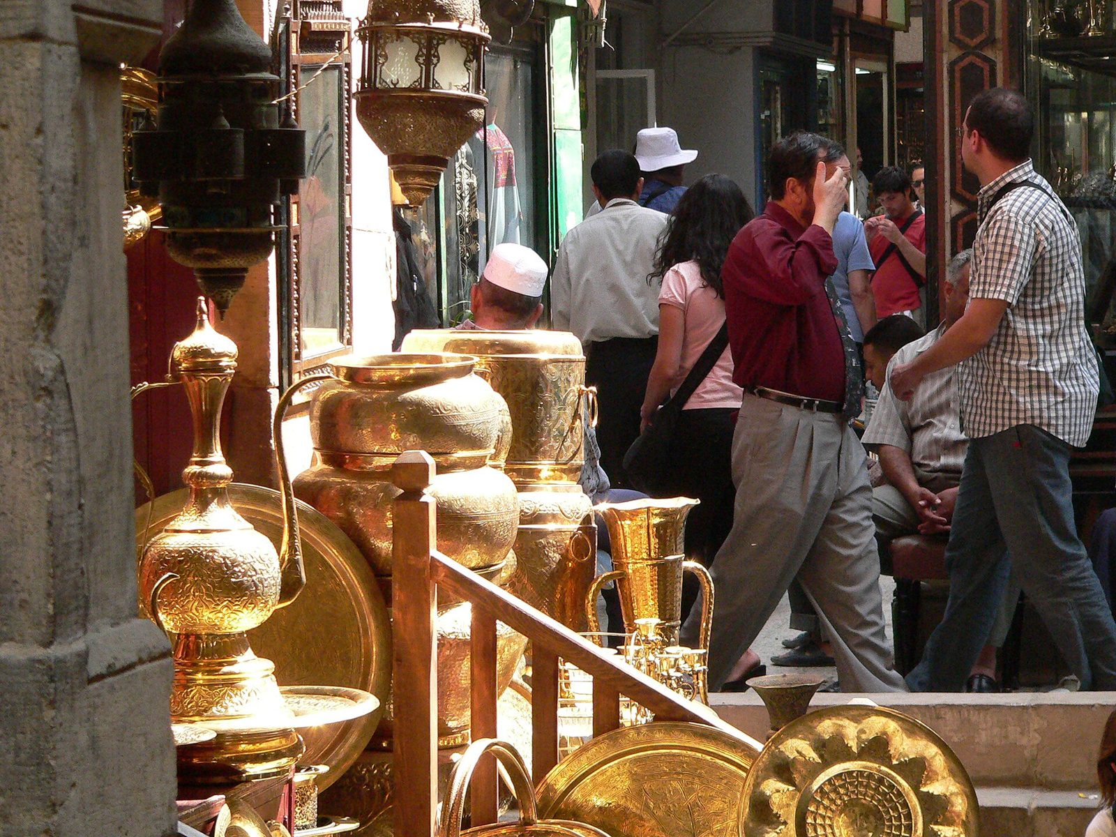 Shopping at Khan El Khalili or near the pyramids